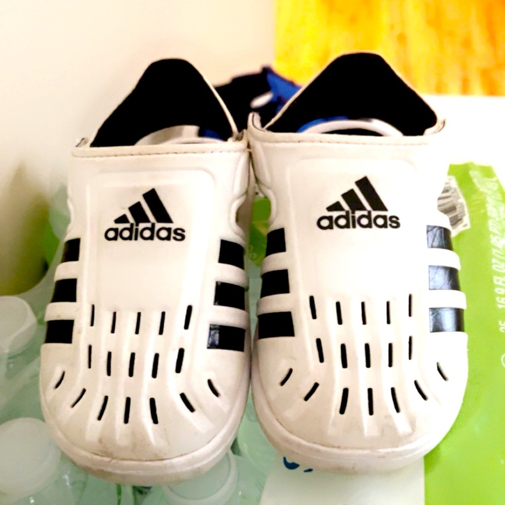 Adidas toddler 8k white black